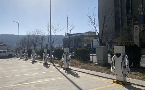 Jüngste Firmenblogs über Tür-Energie-Ladestation in Tianshui in Betrieb genommen